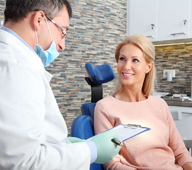 Oak Ridge Questions to Ask at Your Dental Implants Consultation