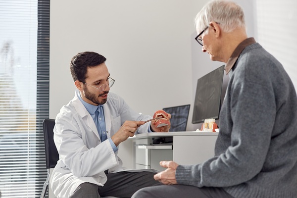 Common Misunderstandings About Traditional Dentures